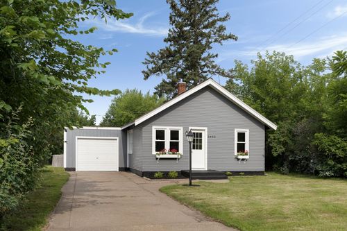1602 Pennsylvania Ave, Brainerd, MN, 56401-4332 | Card Image