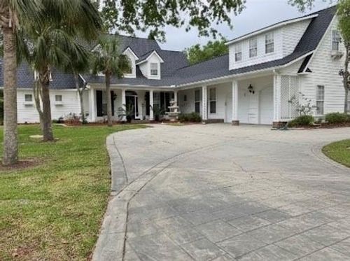 28 Muirfield Dr, La Place, LA, 70068-1632 | Card Image