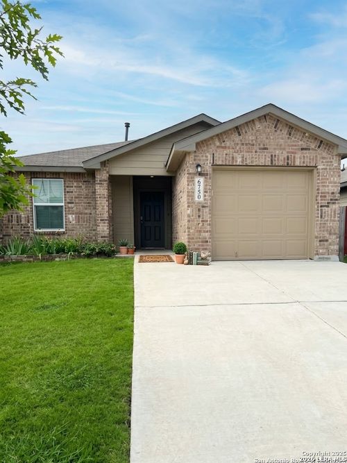 6750 Legato Curv, San Antonio, TX, 78252-1861 | Card Image
