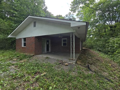 260 Collins St, Sneedville, TN, 37869 | Card Image