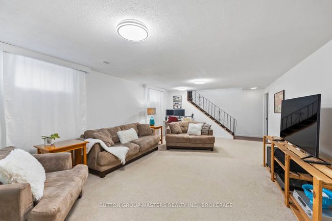 984 Ambleside Cres, House other with 5 bedrooms, 3 bathrooms and 2 parking in Kingston ON | Image 32