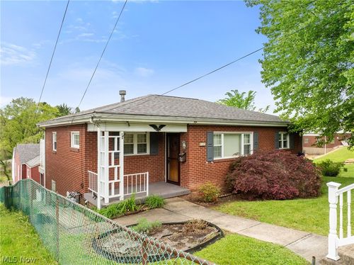 104 Paul Ave, Weirton, WV, 26062-2621 | Card Image