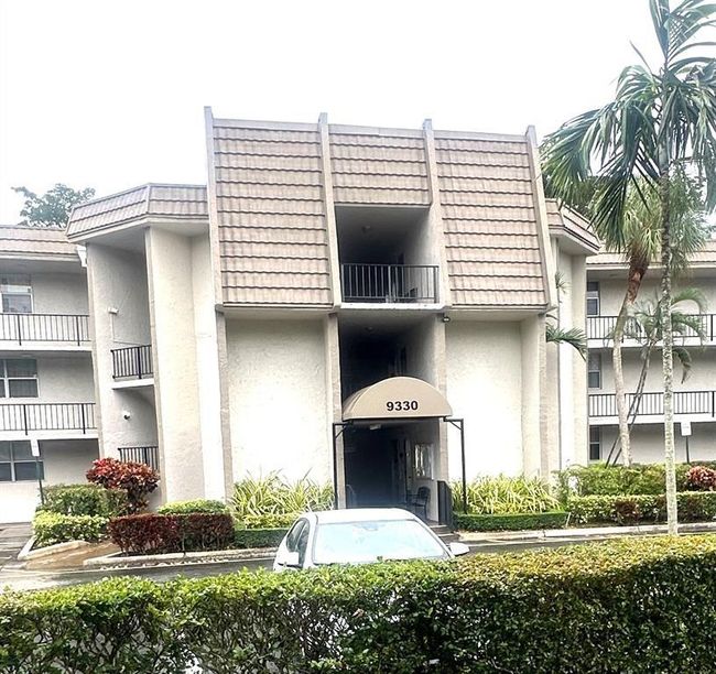 APT-108 - 9330 Lime Bay Blvd, Condo with 2 bedrooms, 2 bathrooms and null parking in Tamarac FL | Image 25