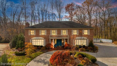 38383 Saddle Ln, Clinton Twp, MI, 48036-1782 | Card Image