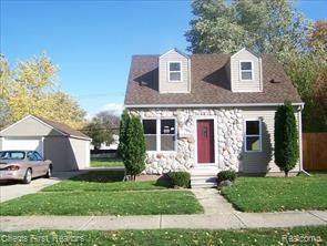 Stewart Ave, Warren, MI 48089