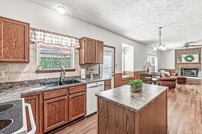 Kitchen on Main Level | Image 10