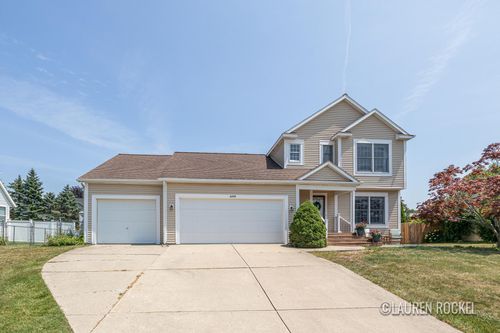 6698 Hartman Dr Se, Caledonia, MI, 49316-8431 | Card Image