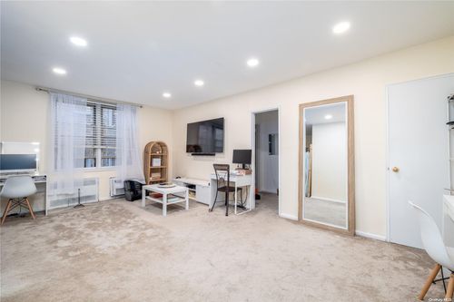 apt-2y-16 Main St, East Rockaway, NY, 11518-2041 | Card Image