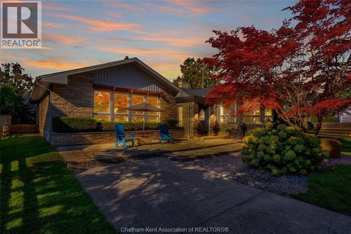 38 Glenwood Dr, Chatham, ON, N7L3X2 | Card Image