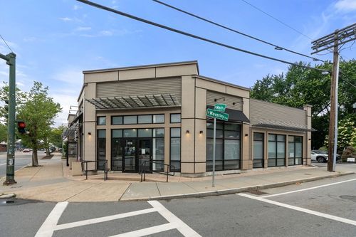 347 Main St, Watertown, MA, 02472 | Card Image