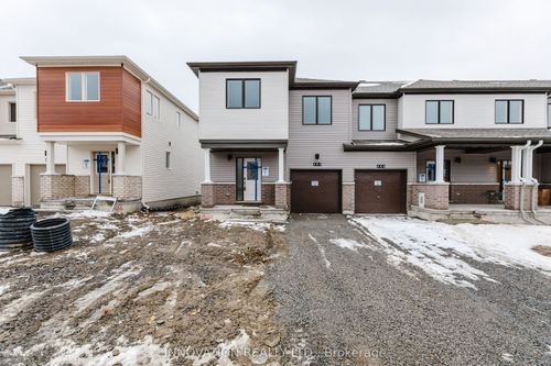 484 Patrick St, Kemptville, ON, K0G1J0 | Card Image