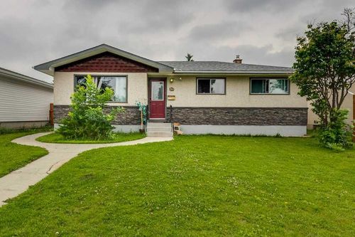 31 Ogden Avenue, Red Deer, AB, T4N5B2 | Card Image