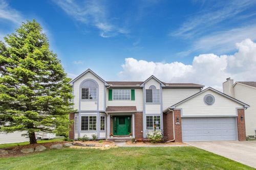 2864 Mystic Dr, Ann Arbor, MI, 48103-8909 | Card Image