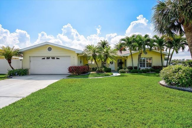 217 Driftwood Ln, House other with 3 bedrooms, 2 bathrooms and null parking in LARGO FL | Image 5