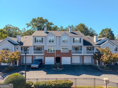 107 Vinings Forest Cir Se, Smyrna, GA, 30080-3918 | Card Image