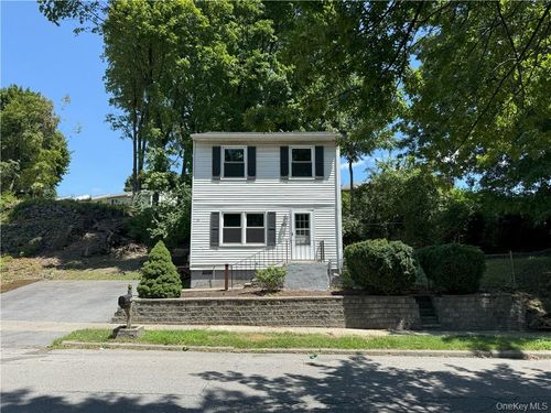 91 Gerald Dr, Poughkeepsie, NY, 12601-2931 | Card Image