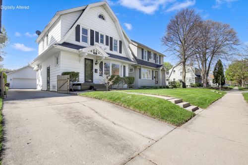 8229 Gridley Ave, Wauwatosa, WI, 53213-3039 | Card Image
