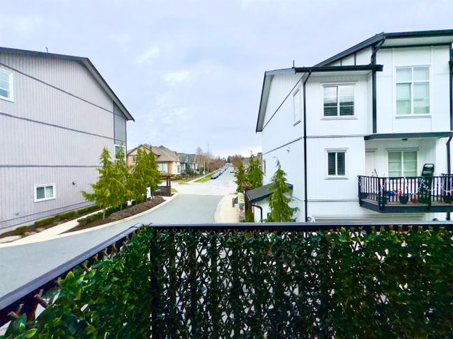 30 - 5867 129 Street, Townhouse with 4 bedrooms, 3 bathrooms and 2 parking in Surrey BC | Image 9