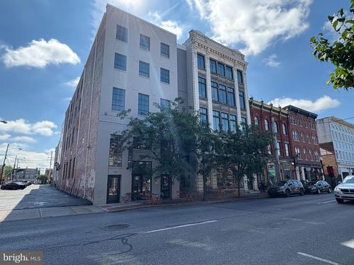 g-03-325 N Queen St, LANCASTER, PA, 17603-3074 | Card Image