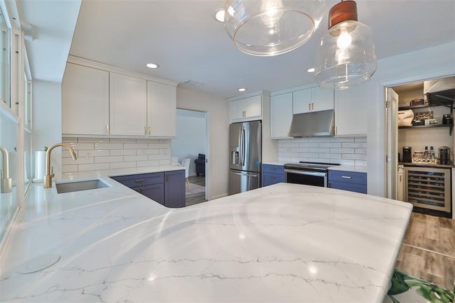 6337 Cocoa Ln, House other with 4 bedrooms, 2 bathrooms and null parking in APOLLO BEACH FL | Image 14