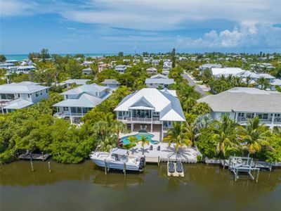 217 Willow Avenue, House other with 4 bedrooms, 4 bathrooms and null parking in Anna Maria FL | Image 3