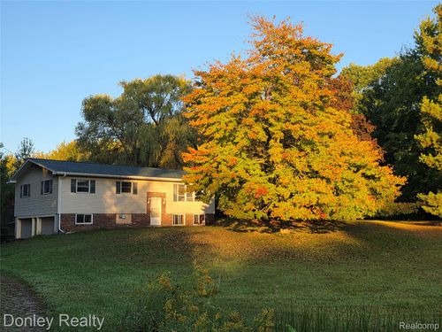 5872 S Kingston Rd, Clifford, MI, 48727-9551 | Card Image