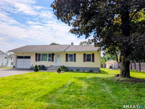 13 Ventura Ave, Danbury, CT, 06811-4627 | Card Image