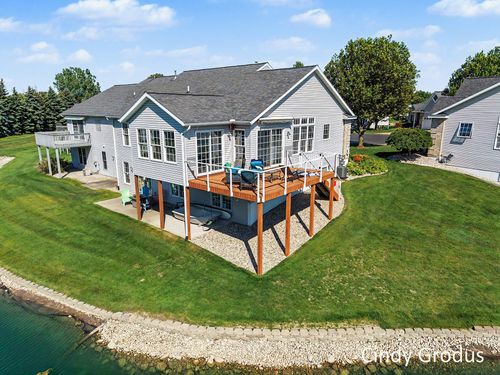 11341 Avocet Ct, Holland, MI, 49424-8718 | Card Image