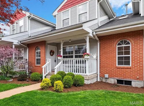 3119 Park Hampton Ct, Saint Louis, MO, 63139-1762 | Card Image