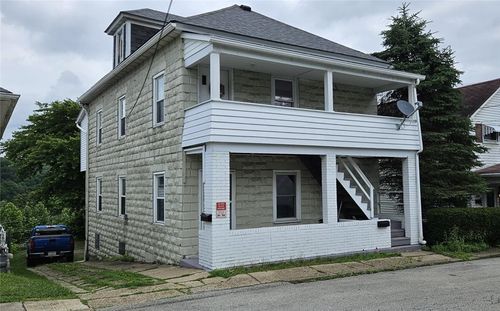 328 Chestnut St, Vandergrift - WML, PA, 15690 | Card Image