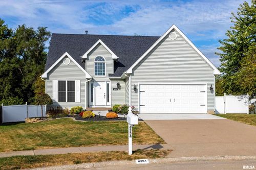 6354 High Point Ct, Davenport, IA, 52806-1643 | Card Image