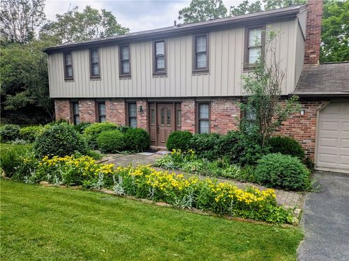 1677 Hathaway Ln, Upper St. Clair, PA, 15241-2703 | Card Image