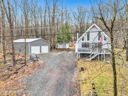 57 Holiday Dr, White Haven, PA, 18661-2835 | Card Image