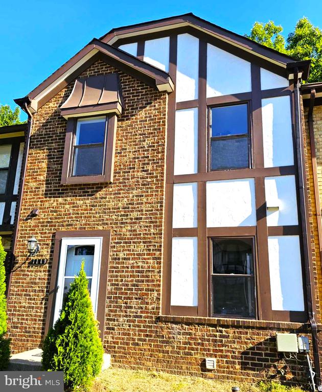 Kurth Ln, Lanham, MD 20706