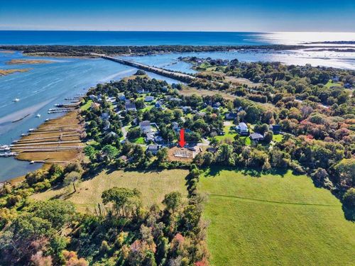 96 Masquesatch Rd, Westport Pt, MA, 02791-9107 | Card Image