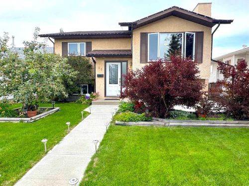 86 Eversole Crescent, Red Deer, AB, T4R2H9 | Card Image