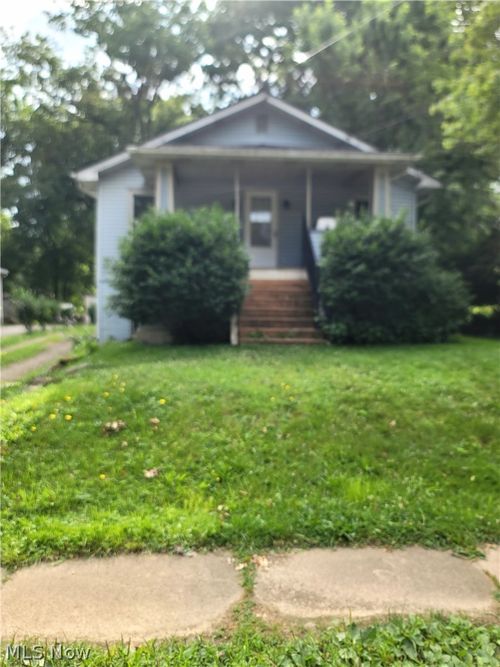 3547 Sanford Ave, Stow, OH, 44224-4122 | Card Image