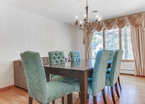 11 Secor Ct, Pomona, NY, 10970-2841 | Card Image