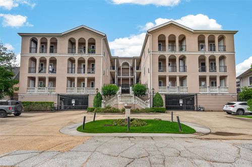 204-58 Briar Hollow Lane, Houston, TX, 77027 | Card Image