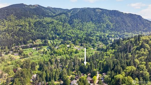37 Se Crystal Creek Cir, Issaquah, WA, 98027 | Card Image
