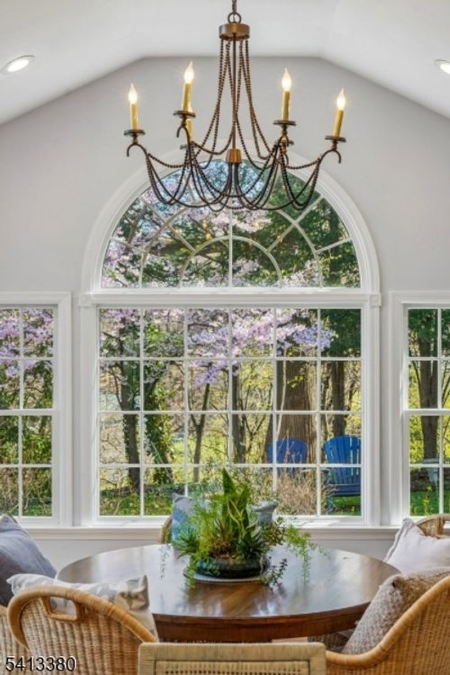 101 Essex Rd, Summit, NJ, 07901-2905 | Card Image