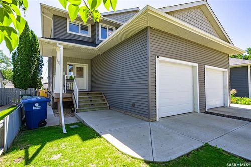 1548 Empress Ave, Saskatoon, SK, S7K3G3 | Card Image