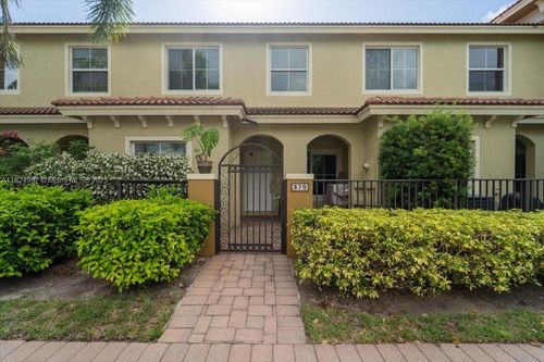 370 Lake Monterey Cir, Boynton Beach, FL, 33426-8444 | Card Image