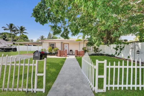 2442 Funston St, Hollywood, FL, 33020-5836 | Card Image