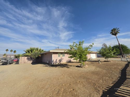 84753 12th St, Trona, CA, 93562 | Card Image