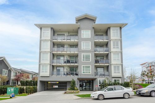 317-13628 81a Ave, Surrey, BC, V3W3E2 | Card Image