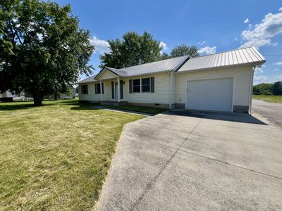 903 Porter Rd, House other with 3 bedrooms, 2 bathrooms and null parking in Bidwell OH | Image 2