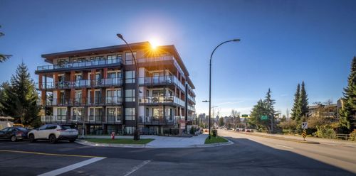 2590 Lonsdale Ave, North Vancouver, BC, V7N3H8 | Card Image