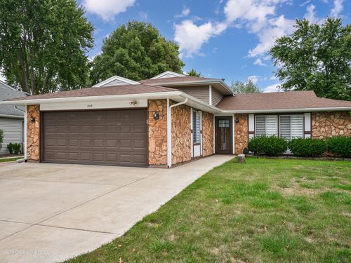 845 Case Dr, Roselle, IL, 60172-1803 | Card Image