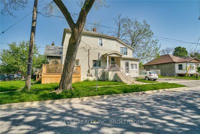 226 Oakdale Ave, Home with 0 bedrooms, 0 bathrooms and 3 parking in Saint Catharines ON | Image 3